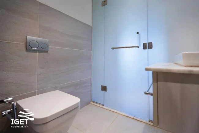 Image of Luxury Serviced Apartment with Direct Sea & Pool Views